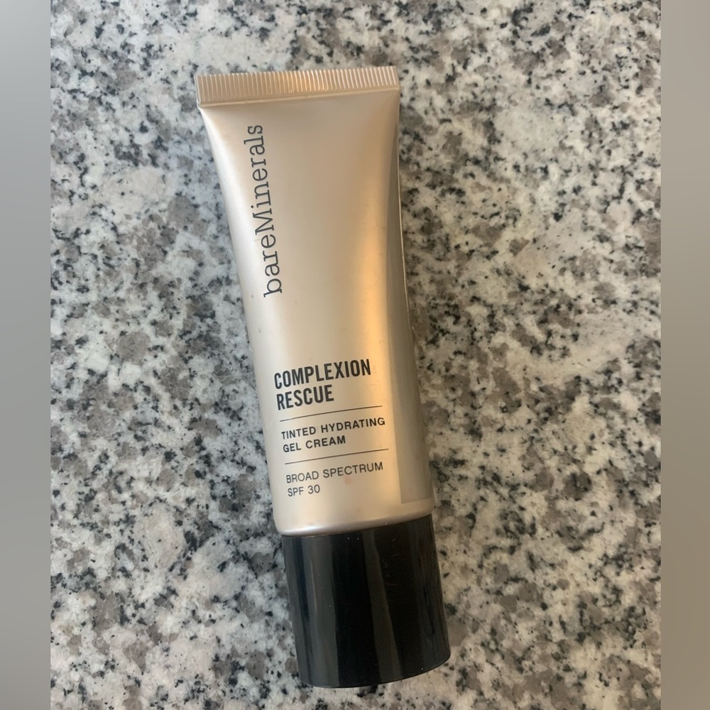 WRONG SHADE! Bare Minerals Complexion Rescue shade Desert 6.5